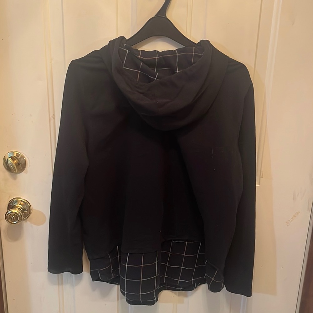 J Jill Macy’s pull over shirt. Size LG.